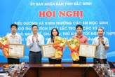 Bắc Ninh thưởng tiền tỉ cho các học sinh đạt huy chương Olympic quốc tế