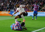 'Ông vua phút cuối' Liverpool 'nếm mùi' phút bù giờ trước Crystal Palace