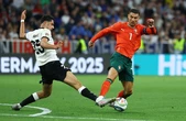 Ronaldo bị mỉa mai khi nói Lamine Yamal chưa xứng đáng với Quả bóng vàng