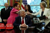 Ông Trump duyệt tăng cường phòng thủ cho nước Mỹ