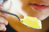 Ăn dầu thực vật sẽ không gây béo như dầu động vật?