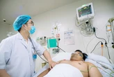 Sốt xuất huyết tăng 'nóng', giá vắc xin 'trên trời'