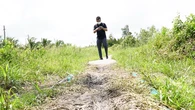 Đang đường bê tông phá thành đường đất, dân kêu trời suốt 3 năm