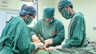 Bụng to nhanh, trẻ 15 tuổi phát hiện ung thư tế bào mầm buồng trứng choán hết ổ bụng