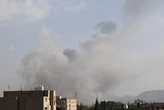 Israel bắn phá nhiều mục tiêu quân sự ở thủ đô của Yemen