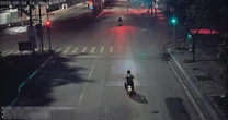 Một góc phố, camera AI phát hiện hàng trăm tài xế xe máy không đội mũ bảo hiểm