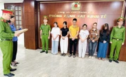 Triệt phá đường dây buôn bán 100.000 chai nước hoa giả ra thị trường, thu lợi 200 tỉ đồng