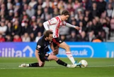 Southampton bị loại khỏi trận chung kết thăng hạng vì quay lén đối thủ