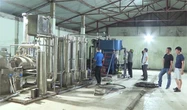 Thủ đoạn tinh vi của nhóm sản xuất, mua bán hàng chục tấn ‘khí cười’ vừa bị công an triệt phá