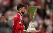 CĐV Man United đừng cười cợt ông Wenger
