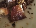 Làm rõ thông tin một tiểu thương ở Huế bán thịt heo quay có dòi