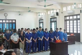 Hoãn phiên tòa xét xử 14 cựu cán bộ Hải quan Hải Phòng do luật sư vắng mặt