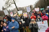 Ông Trump 'đại chiến' Harvard