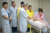 Cô gái mắc tim bẩm sinh từng chỉ còn 1% sự sống nay sinh con khỏe mạnh