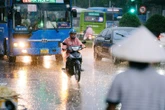 Thời tiết hôm nay 5-9: Ngày khai giảng Bắc Bộ nắng nóng, Thanh Hóa vào Nam Bộ mưa dông