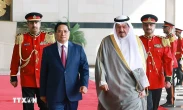 Thủ tướng Kuwait chủ trì lễ đón trọng thể Thủ tướng Phạm Minh Chính tại cung điện