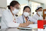 Bé trai 2 tuổi uống nhầm bột thông cống vì tưởng đồ ăn