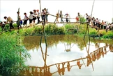 Những mùa tựu trường thương nhớ - Kỳ 6: Lắt lẻo chèo xuồng ba lá đến trường