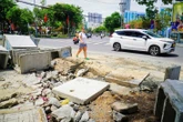 Người đi đường trượt ngã, xử phạt nhà thầu thi công 'ẩu' ở Nha Trang
