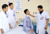 Ung thư lưỡi dễ nhầm lẫn với nhiệt miệng: Dấu hiệu nào để phát hiện sớm?