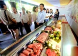 Với hơn 2,5 triệu học sinh, TP.HCM làm gì để suất ăn học đường được an toàn?
