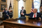 Ông Trump cử đặc phái viên tới Matxcơva trước hạn chót trừng phạt Nga