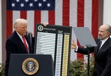NÓNG: Tòa án Mỹ chặn hầu hết mức thuế quan ông Trump áp lên các nước