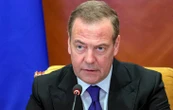 Ông Medvedev: Không ai có thể đảm bảo Kiev an toàn nếu Ukraine tấn công Matxcơva ngày 9-5