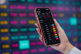 Lãnh đạo VPBank, Vinasun muốn gom hàng triệu cổ phiếu