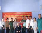Bàn giao nhà tình nghĩa cho gia đình mẹ Việt Nam anh hùng Nguyễn Thị Lắng