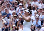 Anisimova gây sốc khi đánh bại số 1 thế giới Sabalenka để vào chung kết Wimbledon 2025
