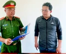 Tạm giữ người lừa lo thủ tục cấp sổ đỏ rồi chiếm đoạt gần 1 tỉ đồng