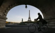 Paris đặt tham vọng trở thành 'thành phố 100% dành cho xe đạp'
