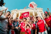 FPT Play cùng fan Arsenal ăn mừng cúp vô địch Ngoại Hạng Anh