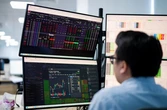 VN-Index đứt mạch tăng 8 tuần liên tiếp, chiến lược nào phù hợp cho thời gian tới?
