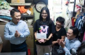 Cô học trò được mẹ nuôi nhặt từ hẻm nhỏ được đài thọ toàn bộ học phí đại học