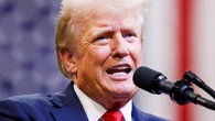 Ông Trump có được cấm người biểu tình đeo khẩu trang không?