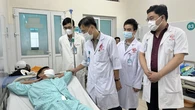 Bướu mỡ 8kg chèn ép, làm suy yếu chức năng thận của người đàn ông 47 tuổi