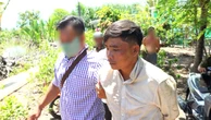 Truy bắt 2 đối tượng cướp tài sản giữa ban ngày rồi trốn dưới vuông tôm ở Cà Mau