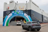 Trung Quốc đẩy mạnh xuất khẩu ô tô với hai siêu tàu khổng lồ