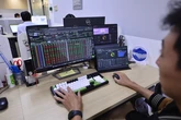 Margin 'căng như dây đàn': Nhiều công ty chứng khoán lớn sắp cạn room lúc thị trường bùng nổ