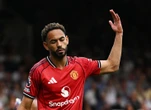 Man United ơi, mua tiền đạo lắm để làm chi?