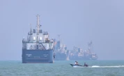 Khơi thông Hormuz còn nhiều trắc trở