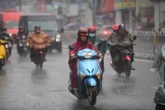 Thời tiết hôm nay 8-5: Trung Bộ nắng nóng 40 độ C, Nam Bộ ngày nắng, chiều mưa