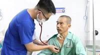 Bất ngờ hôn mê, tụ máu não sau 2 tháng ngã xe