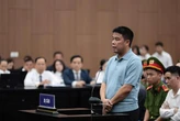 Phó tổng giám đốc Phúc Sơn khai chỉ học lớp 6, 'chuyên trách' đi đổi tiền đô cho ông Hậu hối lộ