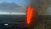 Choáng ngợp cảnh núi lửa Kilauea phun dung nham cao hơn 300m