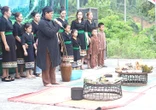 Người Ơ Đu ăn Tết đón tiếng sấm
