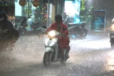 Thời tiết hôm nay 12-10: Bắc Bộ mưa trở lại, Nam Bộ mưa rào đến mưa to