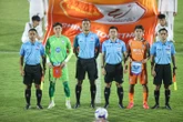Thủ môn Nguyên Mạnh sẵn sàng đá tiền đạo ở Nam Định